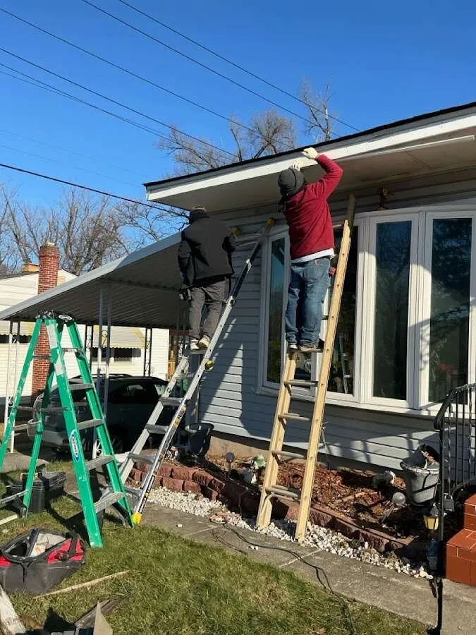 Restoration crew performing exterior repair in Reidsville